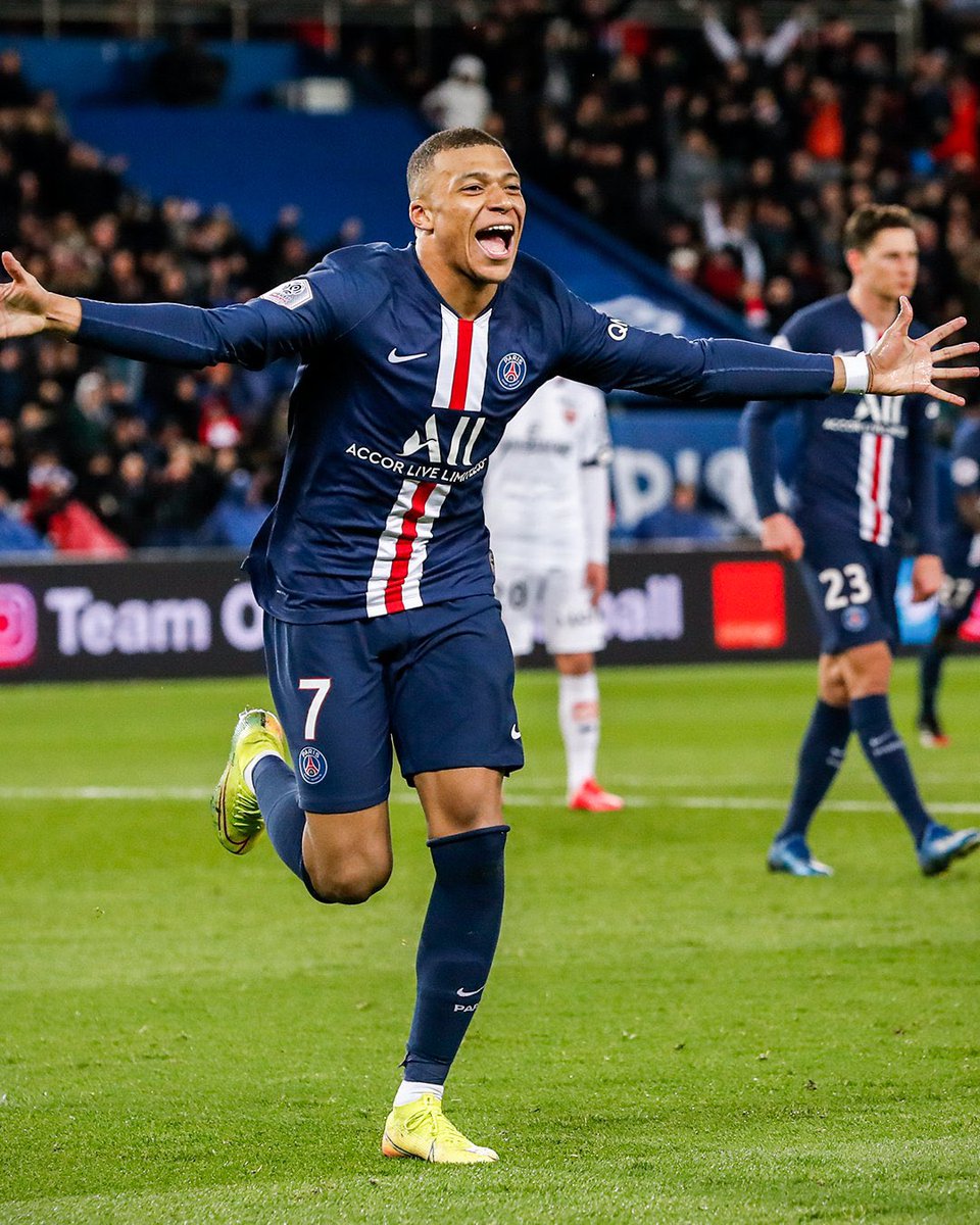 juegosimple__'s tweet image. 🚨🇫🇷 Kylian Mbappe le comunicó al Paris Saint Germain que NO RENOVARÁ su contrato hasta 2025, algo que debe hacer hasta el 31 de julio. El conjunto parisino evalúa, ahora mismo, venderlo en el verano.

vía @AndiOnrubia | @lequipe