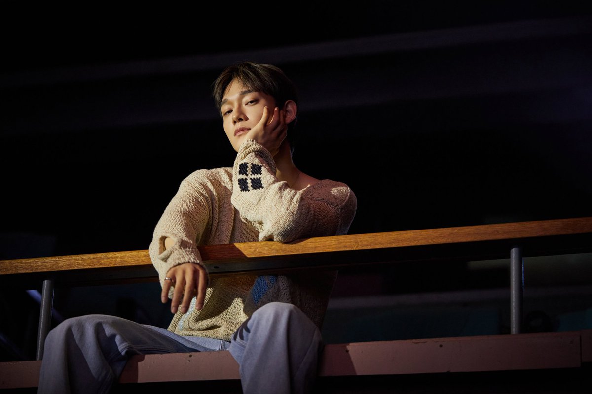 fairysoldierxiu's tweet photo. who made you get into exoplanet?

"i opened the door"              "i locked it https://t.co/YpXCfnqy11