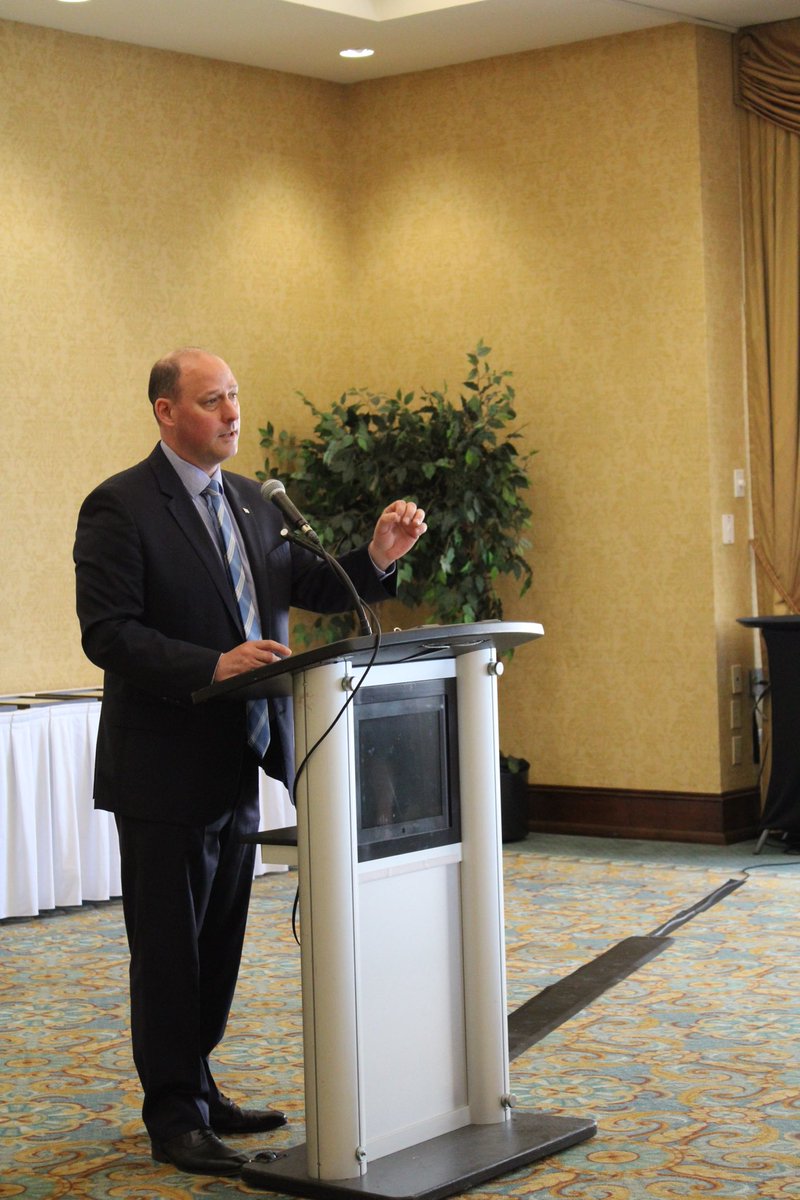 TimothyHalman's tweet photo. Honoured to present to Environment and Climate Change staff Long Service Awards on behalf of the Province.
#civilserviceweek https://t.co/2rWN3jUOo8
