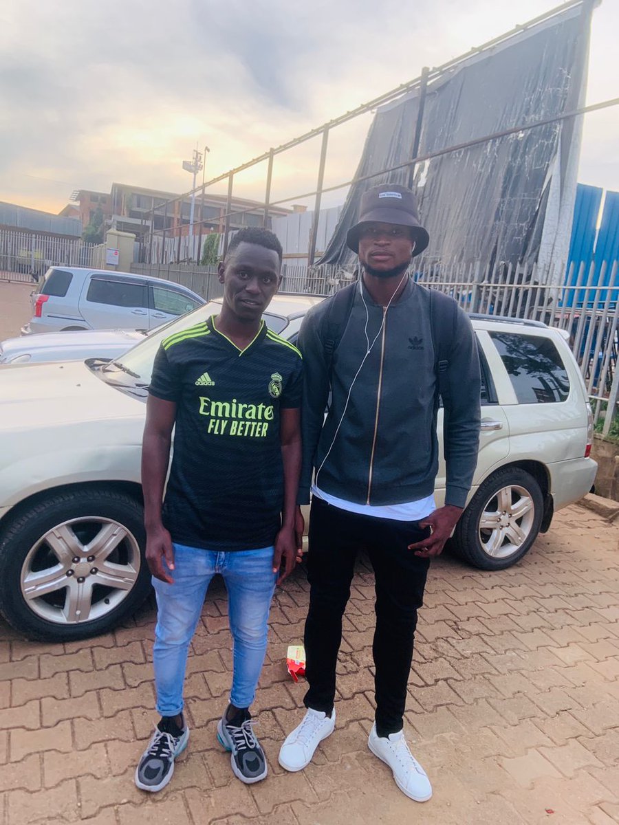 DaLostBrazilian's tweet photo. With the best 9 in Uganda 🇺🇬, Congo 🇨🇩 & all parts of the world 🌎😀#Kankonde
Baana mwe musirike twogera Swahili🤪 https://t.co/puhBzqhmFo