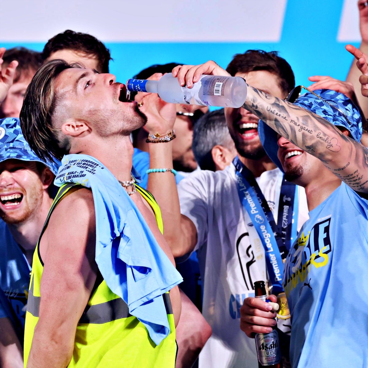 B24PT's tweet photo. "Acho que ainda não dormi nas últimas 48 horas" - Grealish 🤣 https://t.co/7WAOdIdCD9