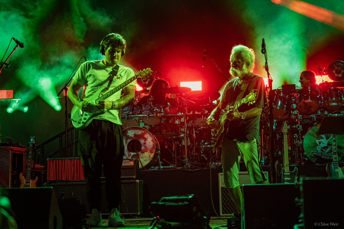 Two nights at Wrigley Field…pure magic! Thank you, Chicago! #DeadandCoFinalTour 🌹⚾️⚡️ 

📸: @JayBlakesberg &amp; Chloe Weir