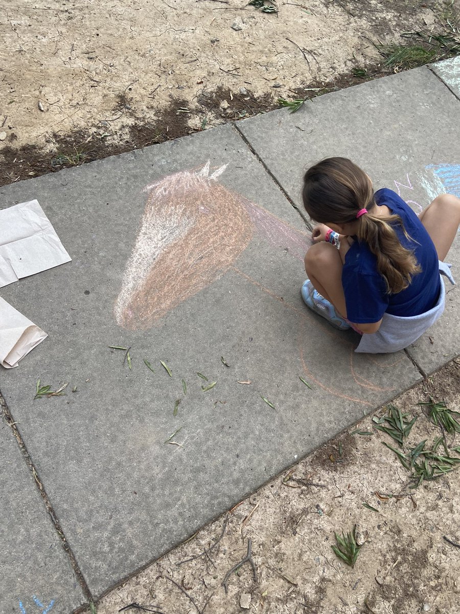 Mrs. Lynch tweet media