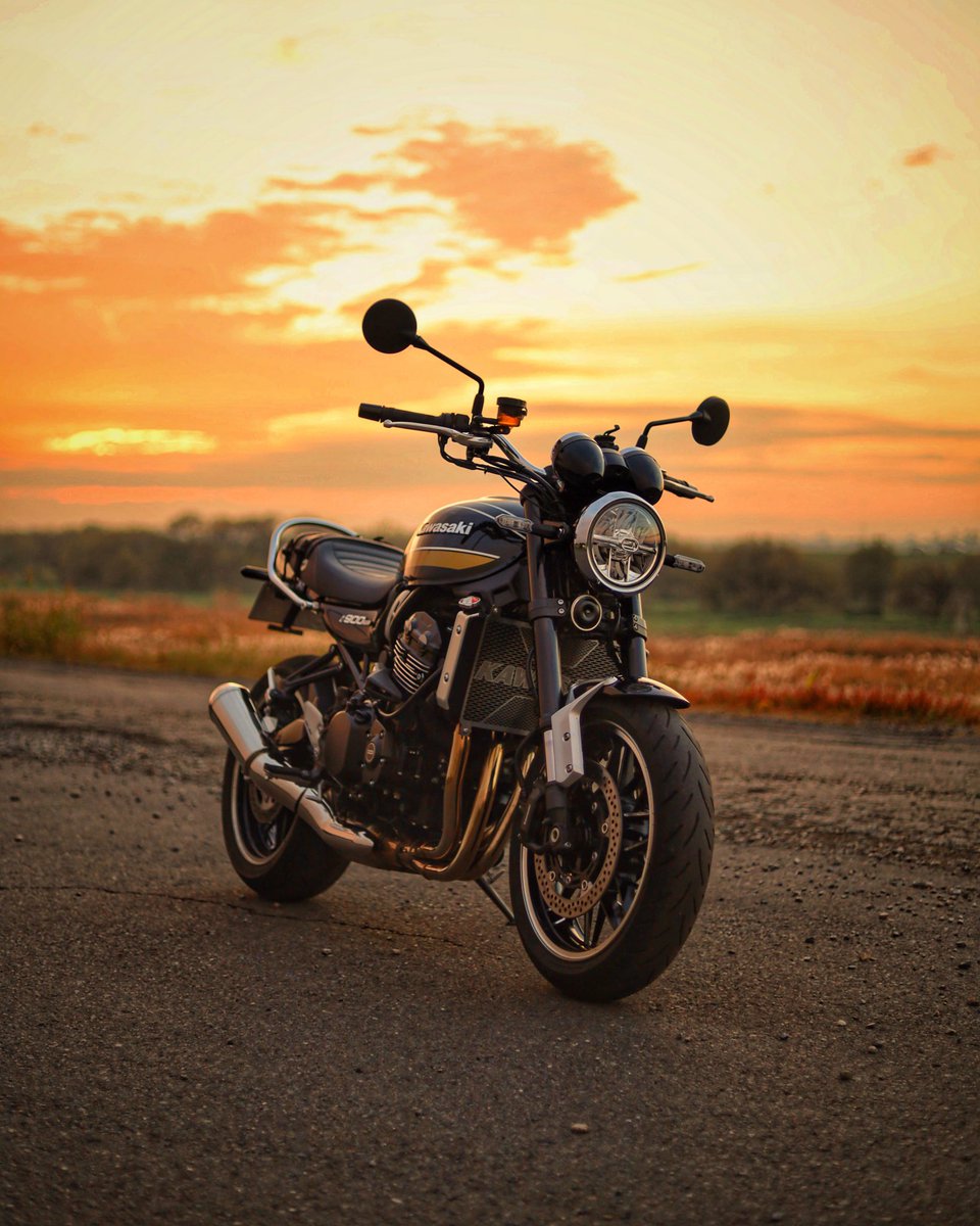 夕陽が綺麗
#z900rs #カワサキ #Kawasaki 
#バイク乗りと繋がりたい 
#zestcuore
