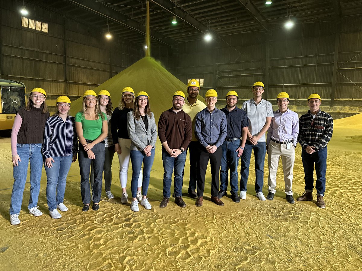 FreedMaxick's tweet image. Our MAX Interns wrapped up their third week at the firm with client tours of Apple Rubber and Western New York Energy. We swapped out our hard hats for sombreros and lunch at Mariachi De Oro Mexican Grill.

#MAXInterns #FreetoGrow