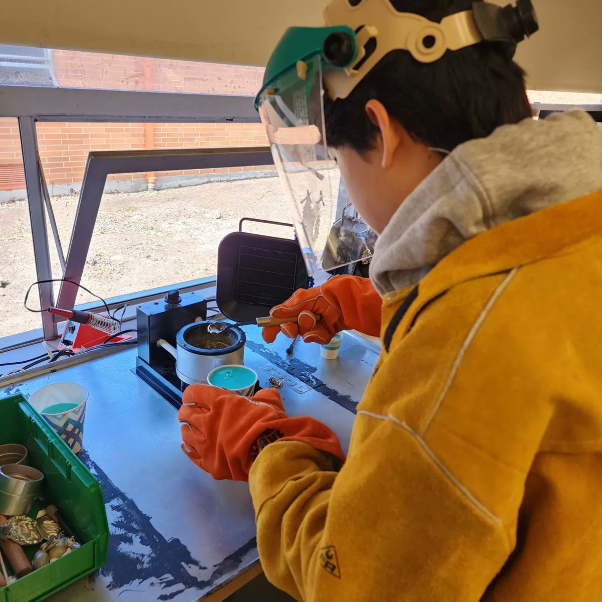 Casting pewter objects from 3d printed objects made into silicone molds! #gethandson