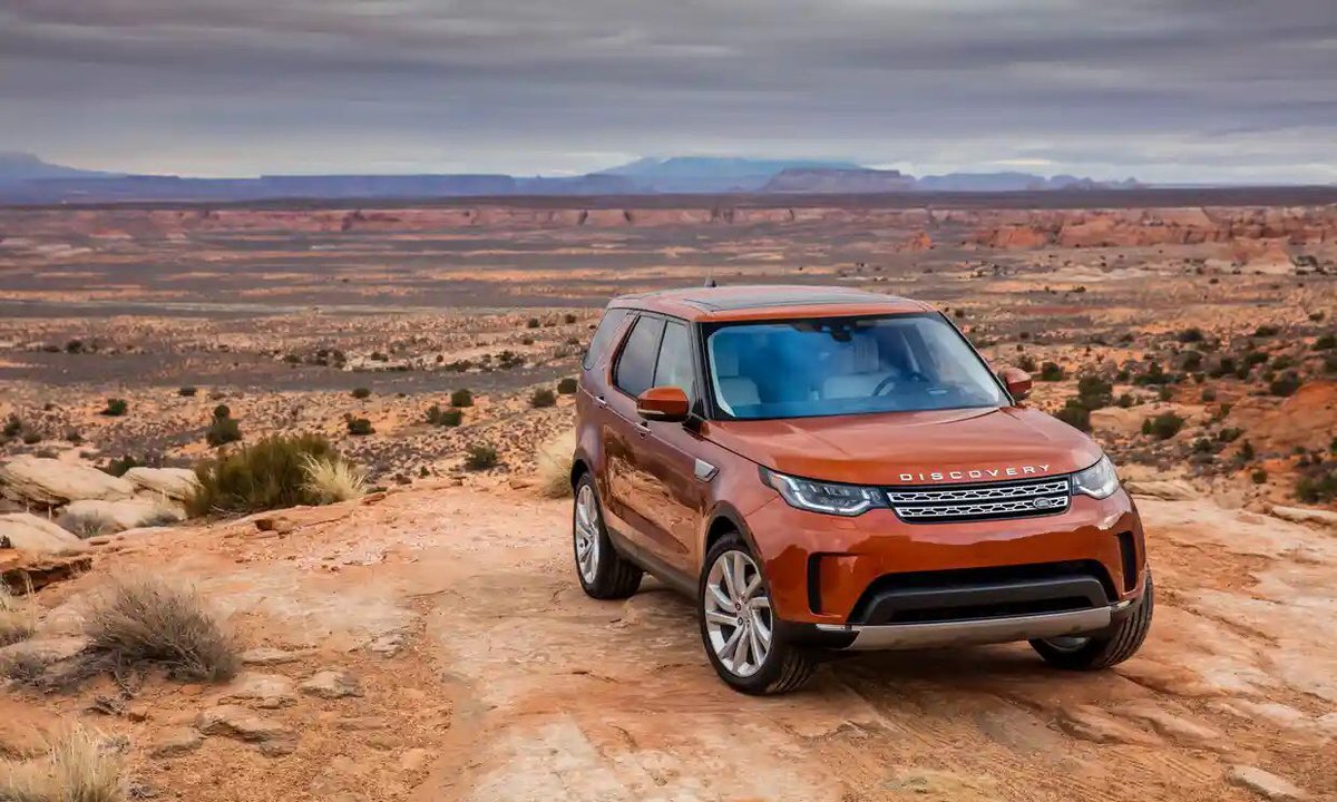 Luxury 7 Seat SUV 🍂 #LandRoverDiscovery 

#LuxurySUV #SportSUV #LuxurySportCars #FamilySUV #DreamCar #LandRoverLife