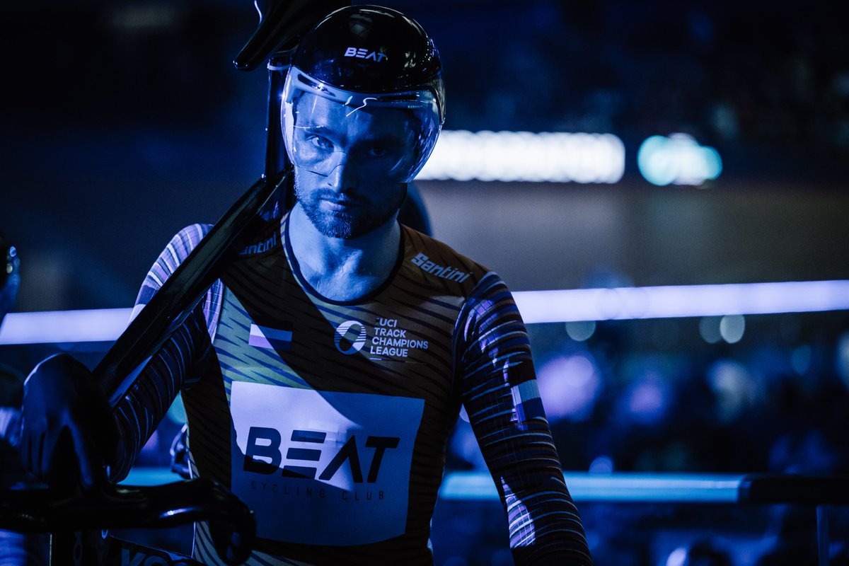 We can't wait to be back in this blue/purple glow 💙

We're 150 days away from round 4 of the 2023 #UCITCL in London!

#trackcycling
📷 @PaulineBallet