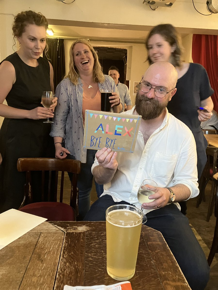 Big 👏🏻👏🏻to @AlexBirdMuseum and the @MuseumDevNW team for sorting such a fab day <a href="/McrMuseum/">Manchester Museum</a>. Alex we’ll miss you, but wish you all the best in your new role. Thanks for supporting museum freelancers and for generally being a marvellous human being.🍻