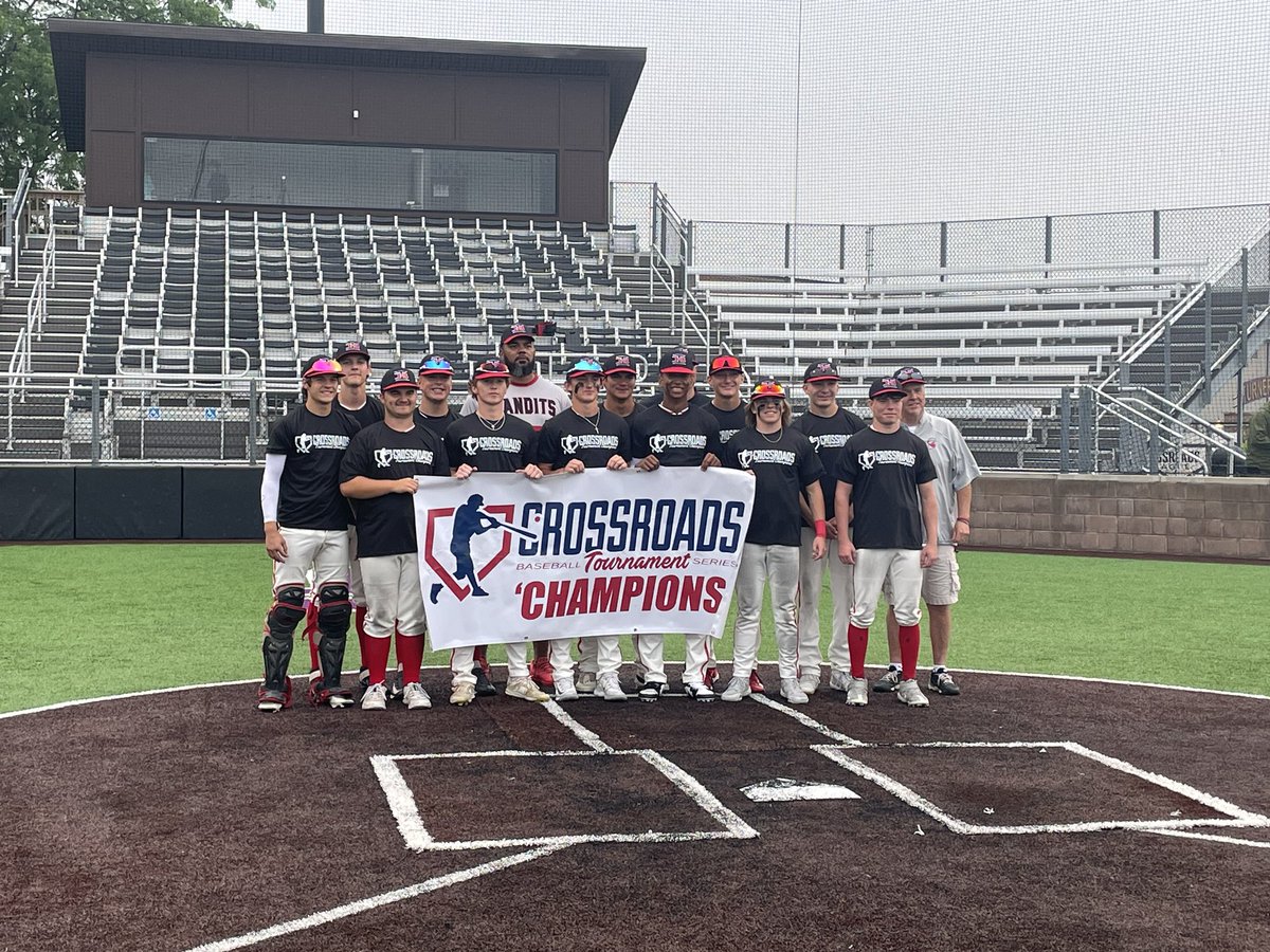 IsaacWilson624's tweet photo. Successful first weekend of the summer ball season!
-Tournament Champs
-.375 AVG (3-8) w/ 3 doubles
-.600 OBP
- No errors in the field
- Played 3rd, 2nd, 1st, Catcher, Pitcher
- 4 shutout innings pitched (4 H, 2 BB, 3 K)
@OPSINBandits17U @Xroads_Baseball @PBR_Uncommitted https://t.co/ildzcG0cWn