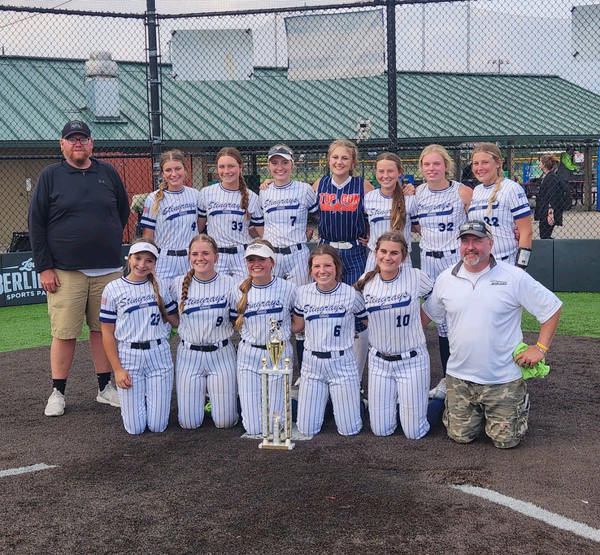 MadisonFranke's tweet photo. My teammates and I battled 12 games this weekend and finished runners up out of 64 teams at the @LaserShowcase in 16u! So Proud!! @JordanLMcNary @JoGwiz @CoachNeubauer_6 @Tampa_Softball @jess_bracamonte @Paige_McMenemy @coach_kgreen @DrCoachBrown5 @ExtraInningSB @ohiostingrays08 https://t.co/TQ0fB5TjoG