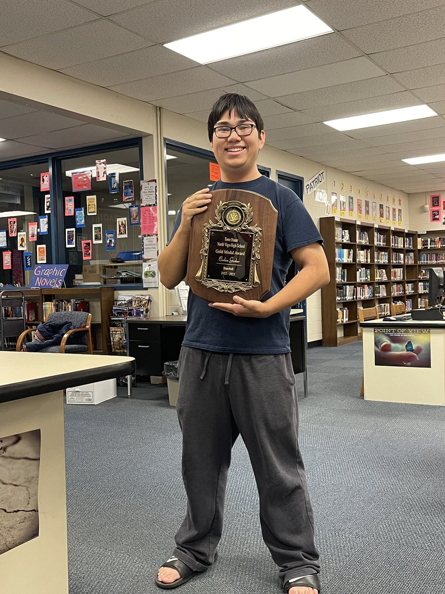 The baseball team had their end of season awards banquet tonight. 

Congratulations to the award recipients;

🏆Newcomer of the year - Nate Millington

🏆Offensive player of the year - Bryson carpenter 

🏆Pitcher of the year -Jackson Thoma 

🏆🏆Gold medal 🏆🏆- Corbin garber