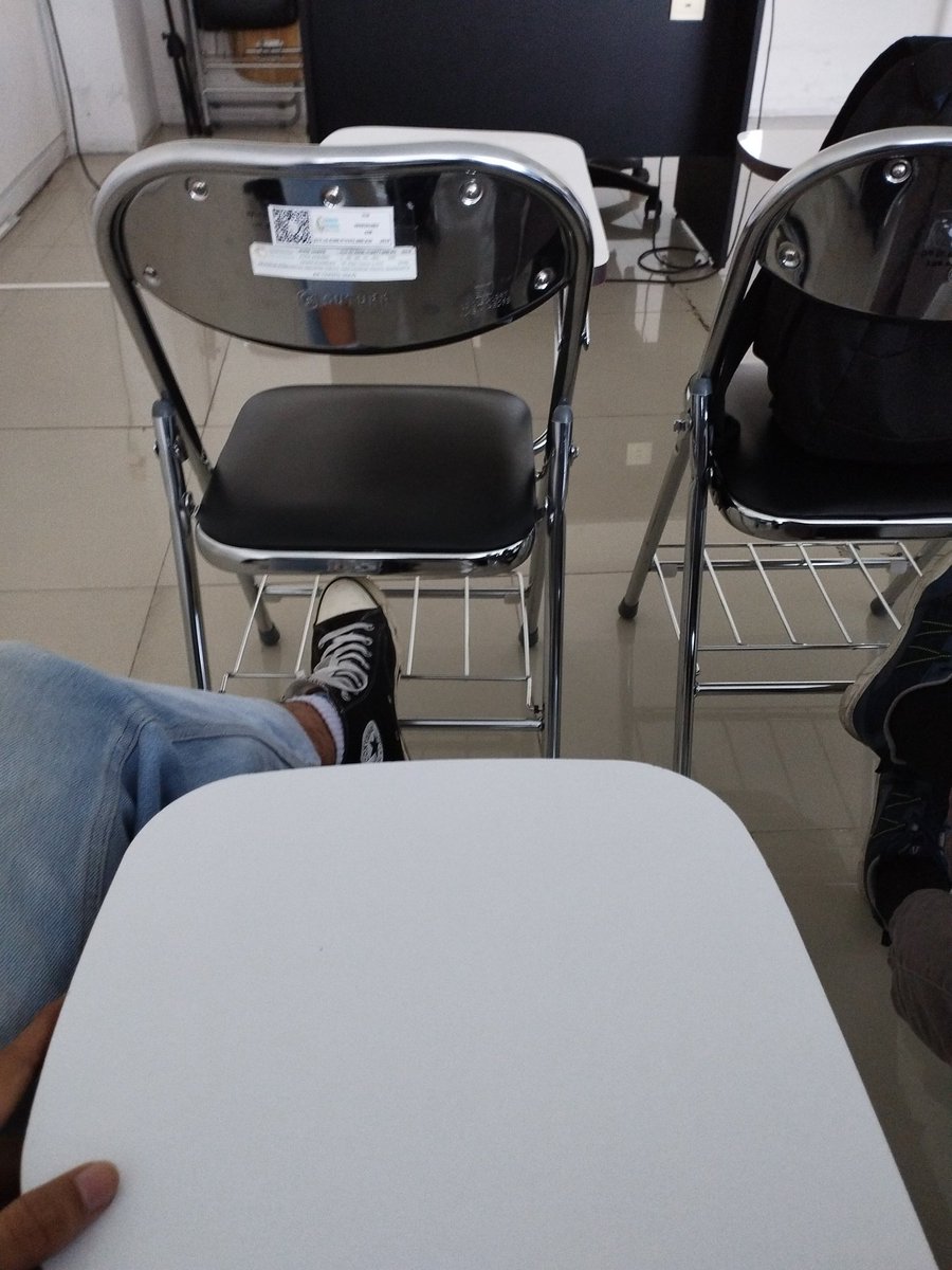 liopletss's tweet photo. @convomfs Wkwk relate bgt nder https://t.co/Atq9vK6e4o
