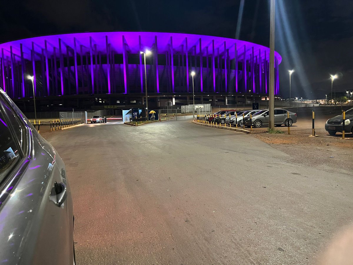 💜 | ATÉ O BRASIL!

Arena BRB - Mané Garrincha em Brasília toda roxinha para o 10° aniversário do BTS 🤧

#10yearswithBTS