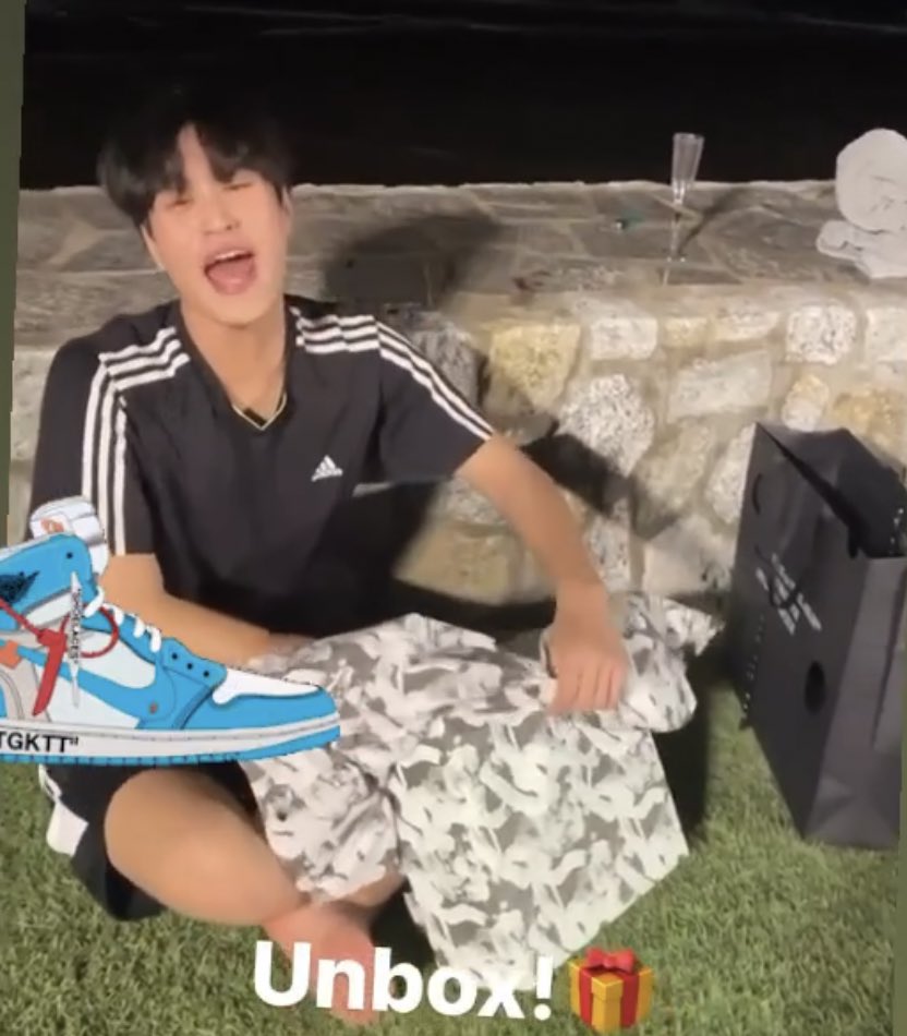 inchyx_'s tweet image. ได้ของขวัญตรงนั้นก็แกะมันตรงนั้นไปเลยดิค้าบ น่ารักมาก 55555555555555555 

13 June Blessing Gemini
#19thSunshineGEMINIDay