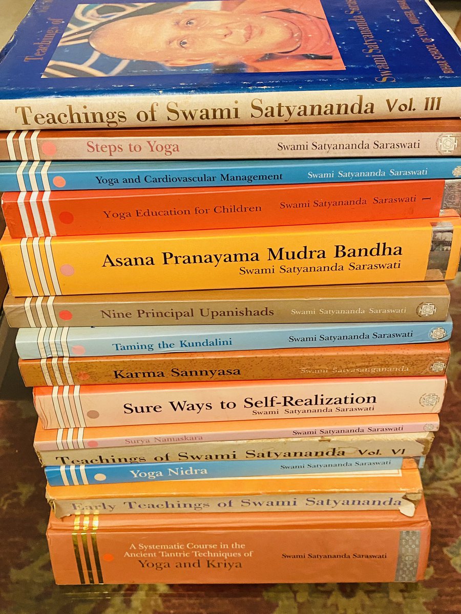 My collection of Swami Satyananda Saraswati’s books on yoga. These are a few amongst the eighty odd books written by him. A wonderful reflection on yoga n life teachings❤️
#WorldYogaDay