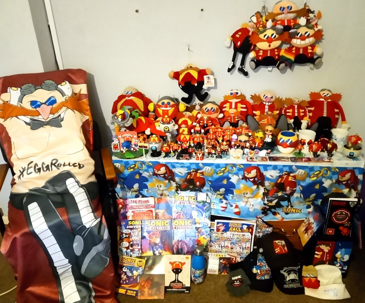 #dreggman #eggman #drrobotnik #robotnik #sonic #sonicthehedgehog

gonna wait a bit longer to do a better higher quality updated collection photo as there's stuff I'm hoping to add before but yeah it's looking insane over there atm

you could say I'm an Eggman fan lol