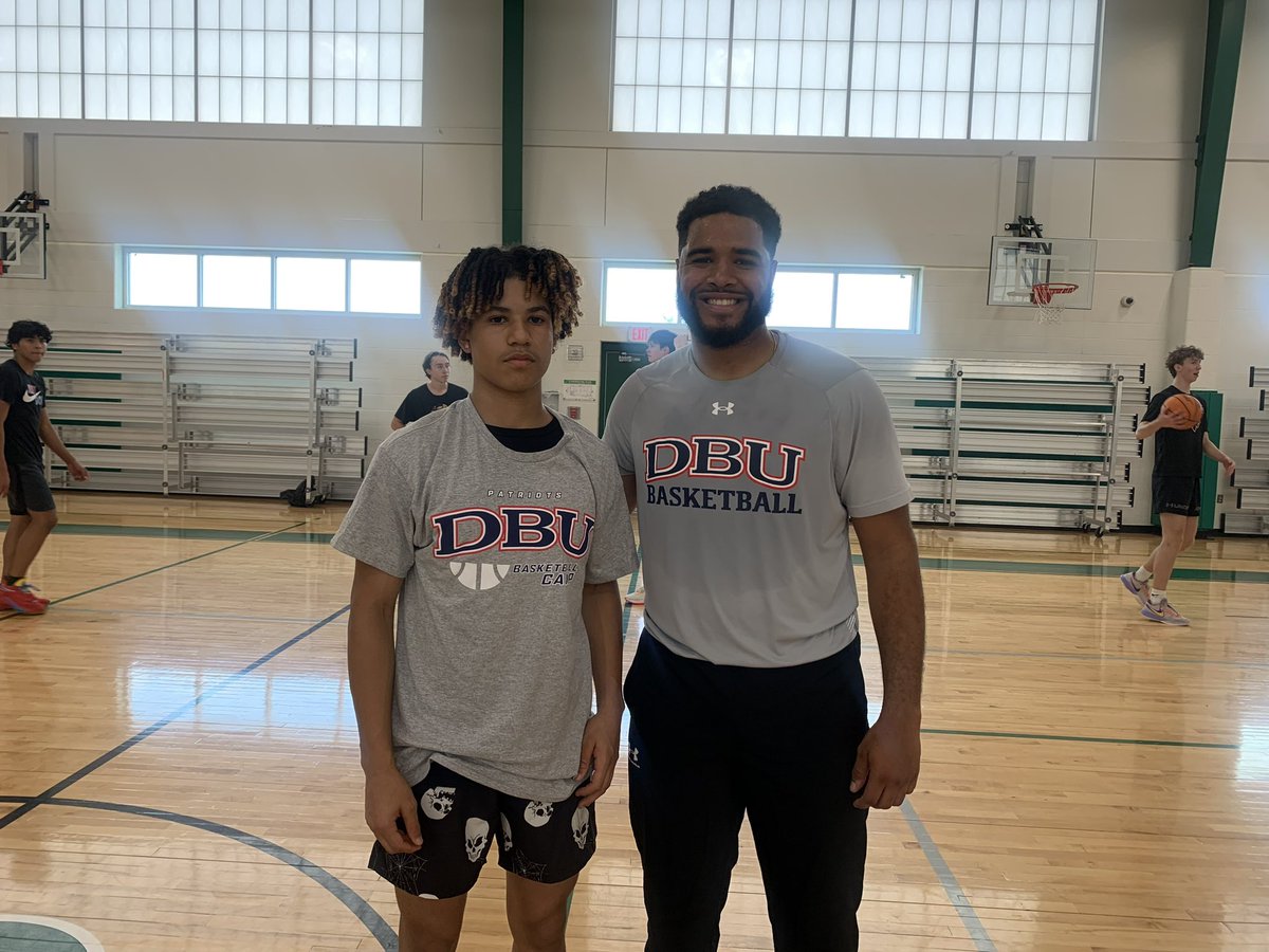 One our point guards (Jay) getting out to a Dallas Baptist University camp! Proud to see our guys going out and learning!! @LocLions #TLW #CDR #SlowGrind