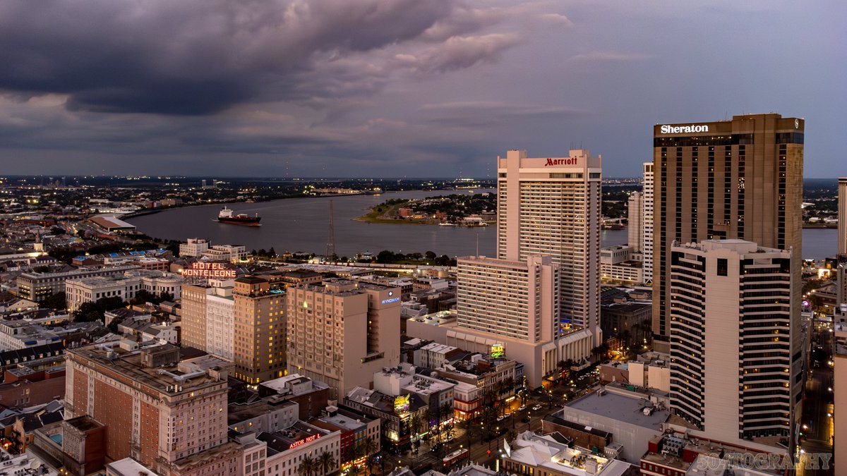Dan_5DotOh's tweet photo. 06-12-2023
400' view from the CBD.
#504ever
#NewOrleans https://t.co/mcImgXWLS0
