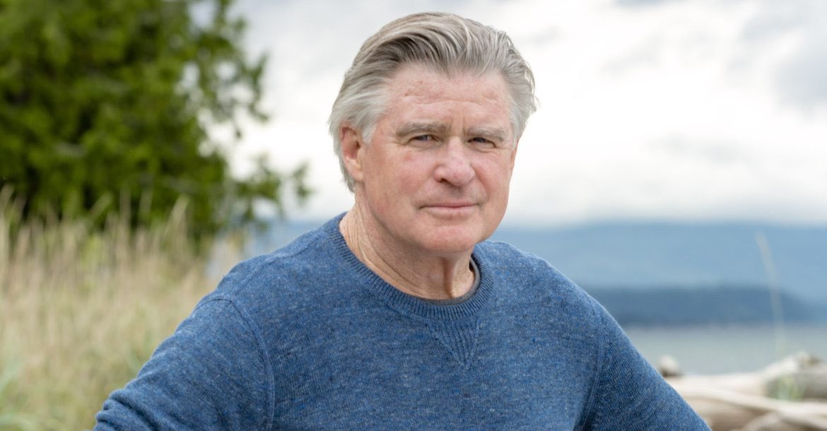 🇺🇸🎭🏍️ | ÚLTIMO MINUTO: Trágica noticia; el actor Treat Williams, reconocido por sus papeles en 'Hair' y 'Everwood,' ha fallecido en un accidente de motocicleta.