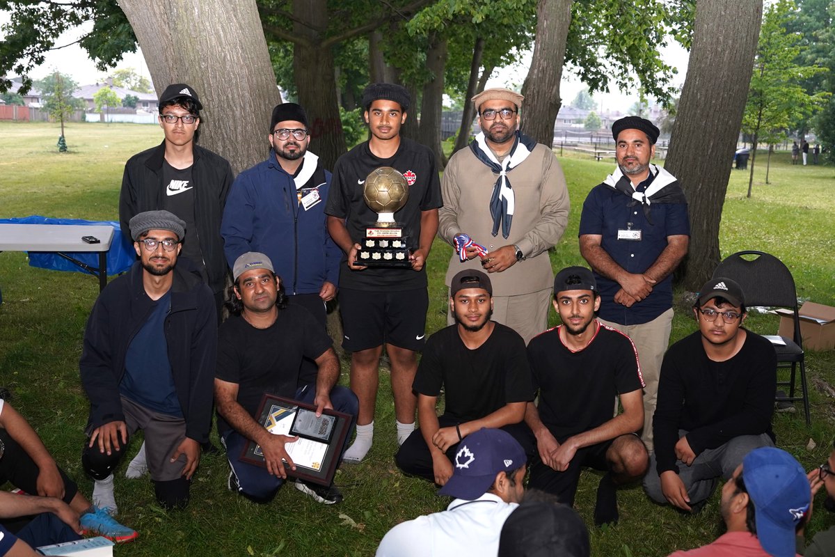 AMYA_WNWToronto's tweet image. Weston North West, Toronto, ON chapter of Ahmadiyya Muslim Youth Association Canada won the Soccer Tournament held as part of Regional Ijtima (Spiritual Retreat) of Greater Toronto Area Center Region of Ahmadiyya Muslim Youth Association Canada. 

#Soccer #IjtimaCanada #Toronto