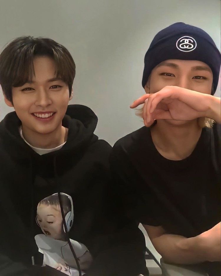 levimetallica's tweet photo. Obrigado por todos os seus sorrisos lindos, seus abraços, todos os sonhos que planejamos e por me amar. Você sempre foi o meu maior sonho e eu sou grato todos os dias por te ter, meu amor. Eu te amo meu gatinho, agora e para sempre, feliz dia dos namorados futuro marido ❤️ https://t.co/ThotaG4Ytq