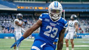 williford_caleb's tweet photo. #AGTG After a conversation with @CoachHolt67 I’m blessed to receive an offer from Georgia State⚪️🔵
@coachkczar @derek_tiller @TreyWeed @CBluffFootball @BluffRecruits https://t.co/D7i0XQSnKp
