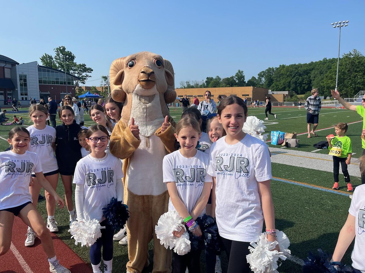 REFinfo's tweet image. What a day it was on Saturday for our Randolph Rocks 5K/1K!!
Thank you all so much for supporting Randolph education!
Cheering everyone on was the Junior RAMS Cheerleading