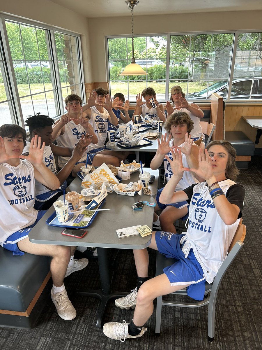 SCNU had another great platoon outing at Culver’s.<a href="/robertpomazak/">Robert Pomazak</a> <a href="/SCNFBOFFICIAL/">Official North Star Football Account</a> <a href="/SCNFBplayers/">St. Charles North Football</a>