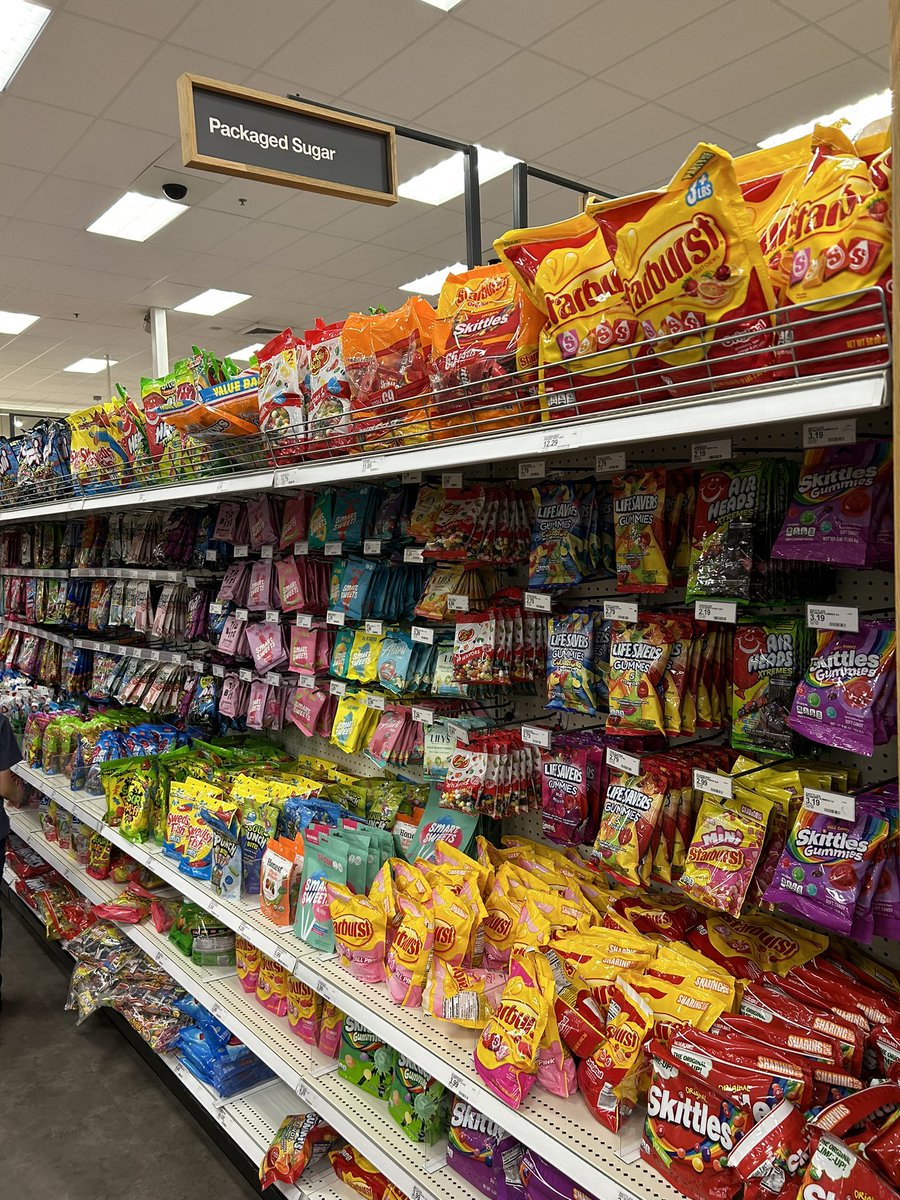 TexasToast01's tweet photo. #America #Obesity #PackagedSugar 🧐 @alanroberts https://t.co/xPNrNymd75