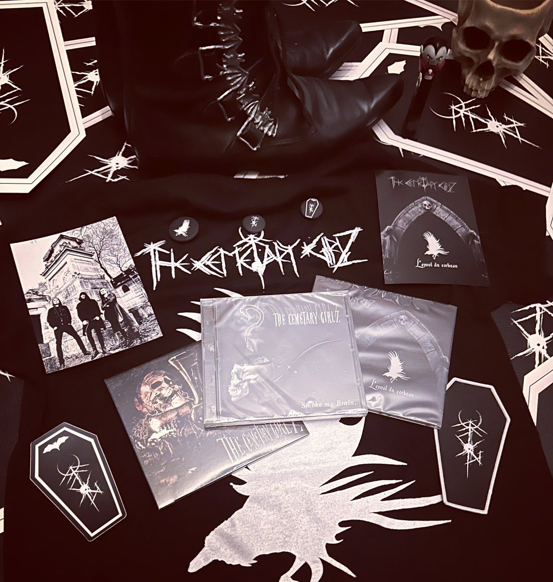 cemetarygirlz's tweet photo. The Cemetary Girlz Shirt, Albums, LP, Coffin Patches Buttons and stuff available on our bandcamp :
https://t.co/6pg0OHDthq
15% discount Code : CEMETARY
Enjoy your Goth summer I hate this period ๐ฅต#thecemetarygirlz #goth80s #coffin #winklepickers #gothic #gothique #gothband https://t.co/12EKVte8qS