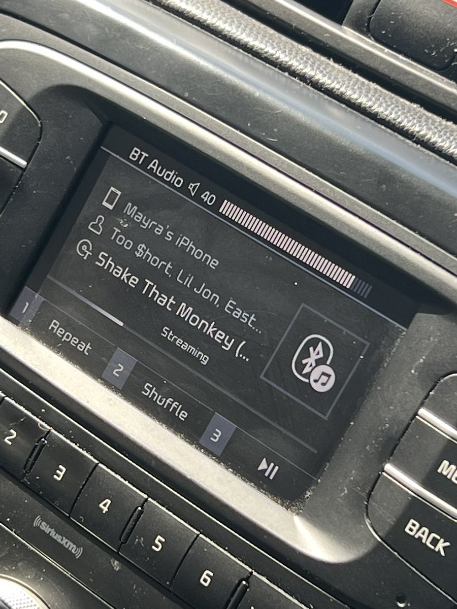 When beastie is back and the hood rat comes out to play! This gym sesh is about to hit! 🥵 <a href="/mayrachronicles/">That Chick Mayra 🤎</a>