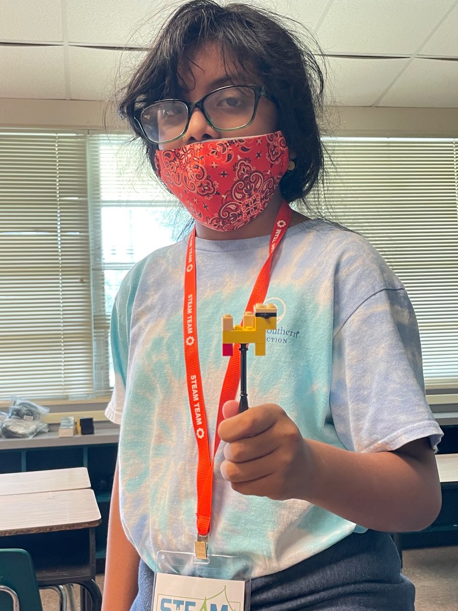 zhicks_science's tweet photo. STEAM camp day one!  We did some building in Minecraft and then unplugged for a bit with a 2 minute animal creation challenge!  Wrapped it up with our campfire round table - great 1st day!! @ccpssteam @LEGO_Education @TBE_Tech @LindyGeorge444 @Hinkels_Hangout https://t.co/B8I32bTWgC