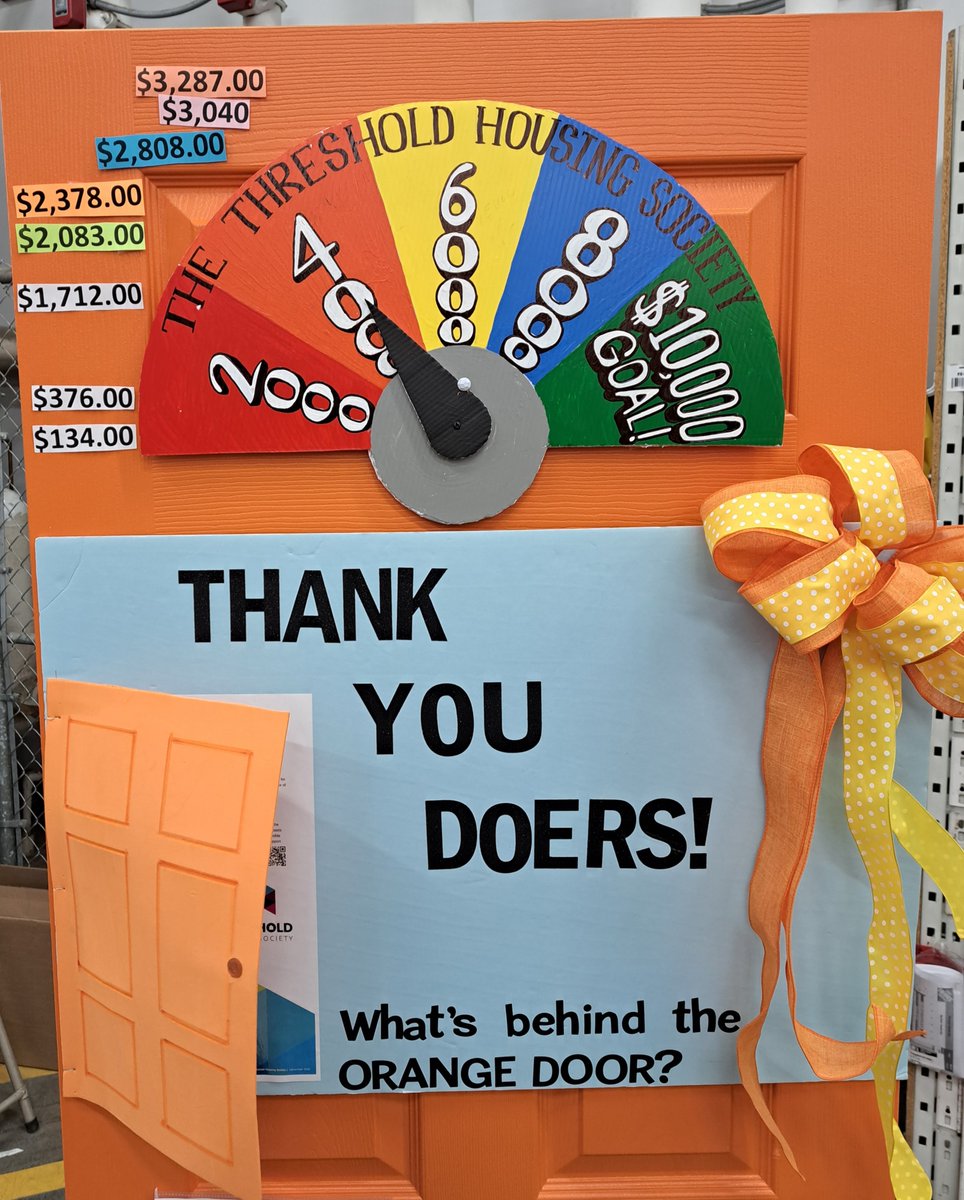 Just thinking back to Saturday and how much fun the @HomeDepotCanada (store #7074) team created with their #OrangeDoorProject Fair. 

More events to come this week - plan to stop by! 

#EndYouthHomelessness