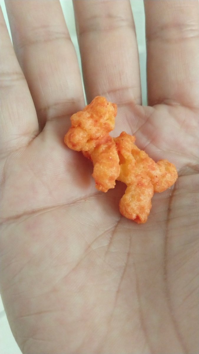 Villaple's tweet photo. Soy yo, ¿o ya sacaron @Cheetos_Mx de animalitos? https://t.co/l0JqDE1JHF