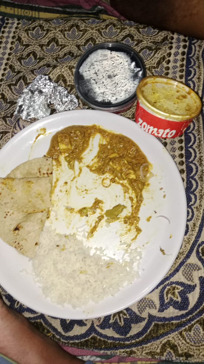 MauryaMaxwell's tweet photo. I found rubber in my meal its too ridiculous by zomato . still i vomit 2 times i need a proper solution for it @zomato @zomatocare https://t.co/wAlkthacYp