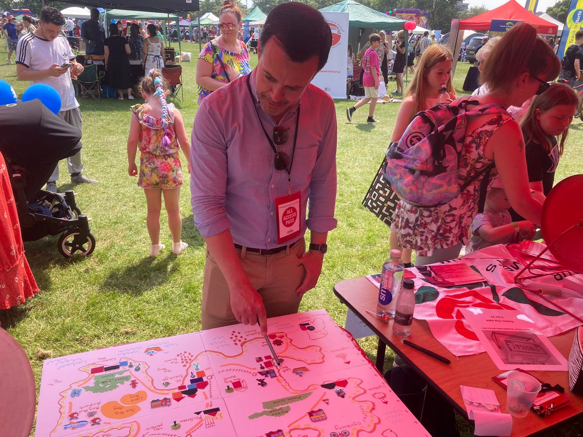 kevinbonavia's tweet photo. #StevenageDay 2023 - what an amazing showcase for our town!
The @StevenageLabour stall was a hit - tombola, treasure hunt & talking with residents about a better future.
I loved touring all the other stalls too - I��m only sorry I couldn’t get through them all after 5 hours! https://t.co/IzTj2dqqoD
