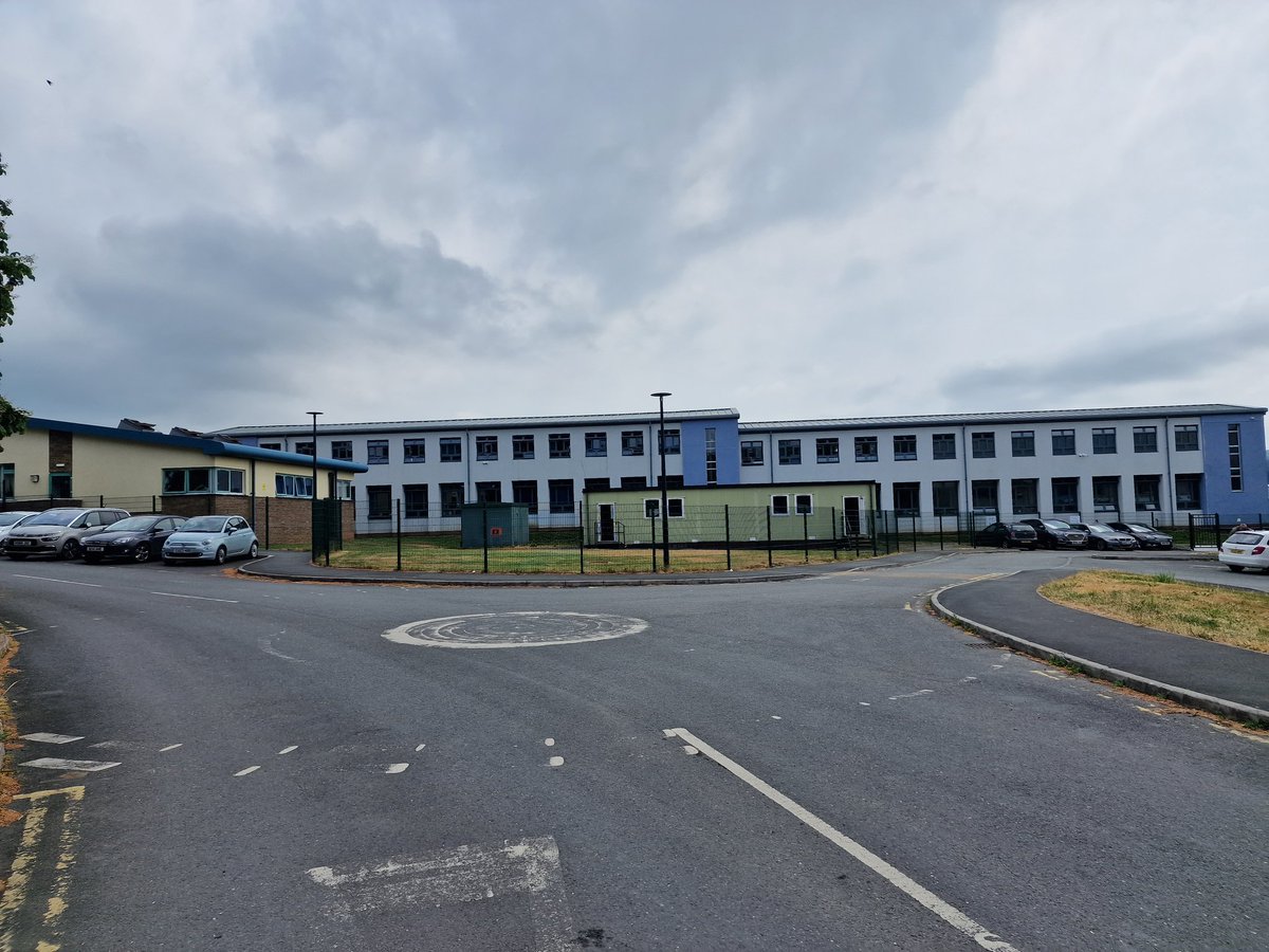 Angela_962's tweet photo. A different office today! 
@YsgolBroPedr thank you for inviting me to your Career Day! 🍎 discussing Policing and Apprenticeships 
Diolch i chi gyd ~ thank you all 

#inspire #ourtomorrow #development #earnandlearn https://t.co/i7BADyUEgR