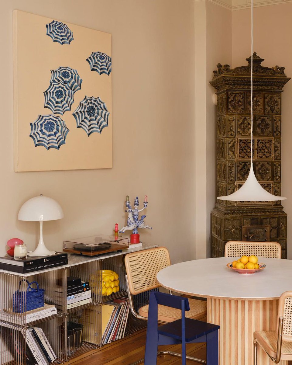 The lemon yellow that you will love at first sight.