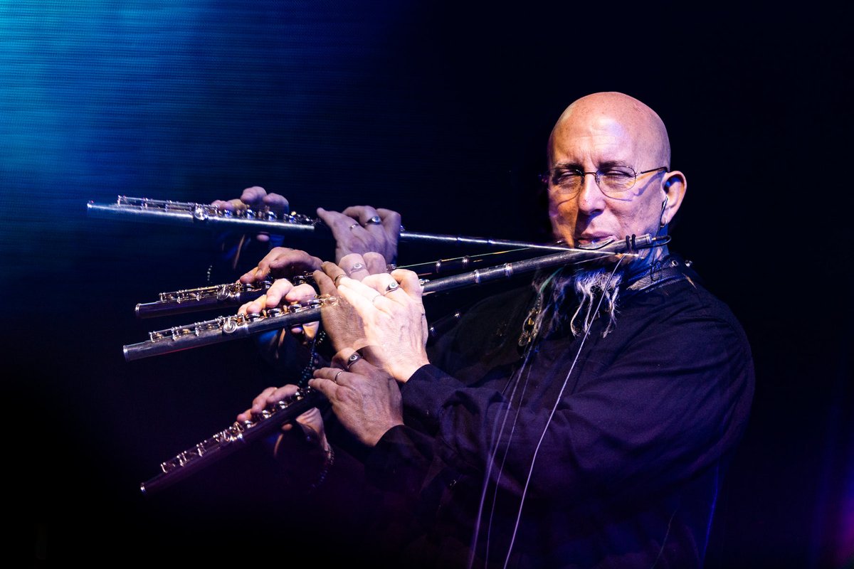 Jeff eats mushrooms 🍄, grows 6 arms