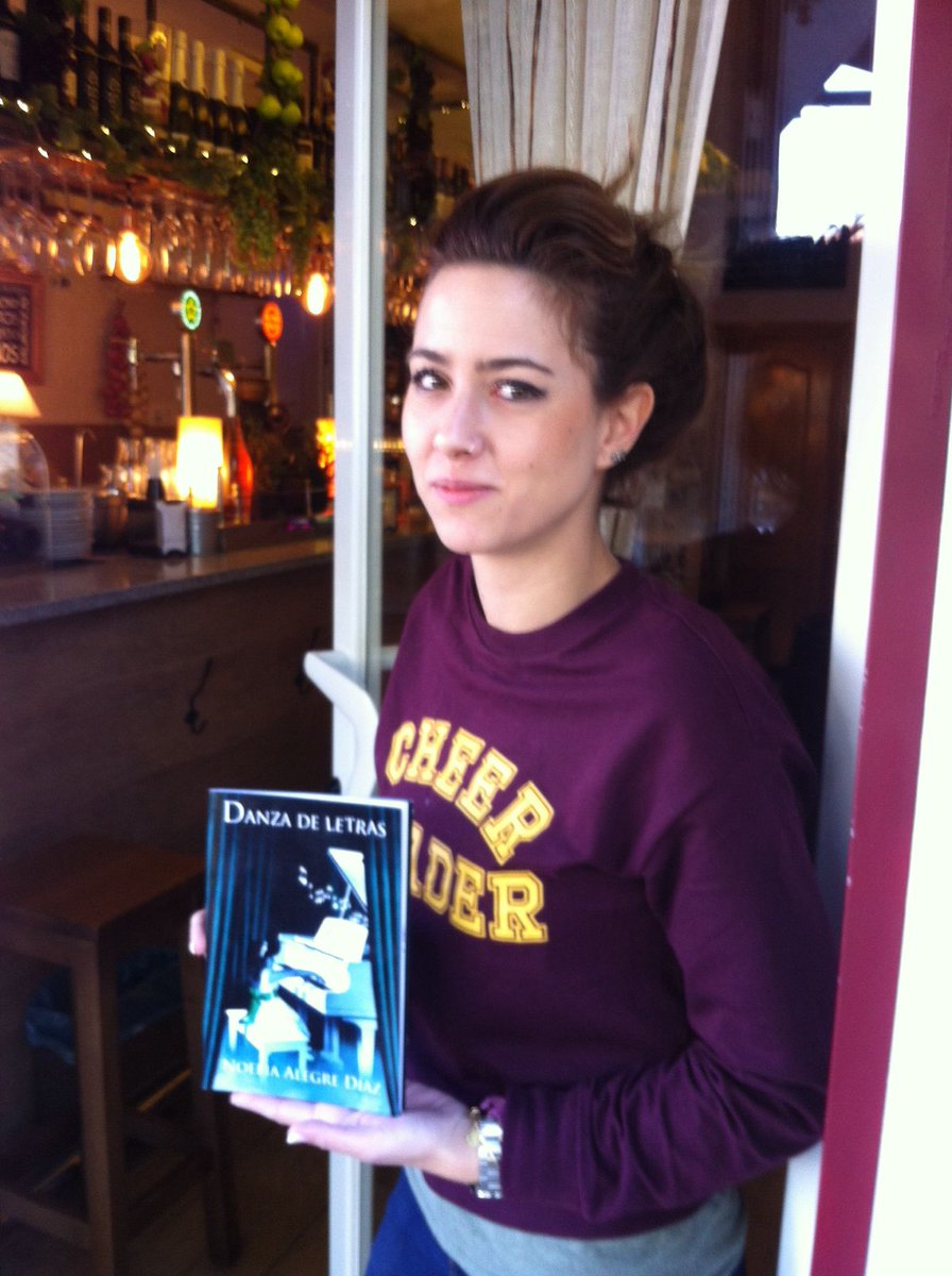 Si aún piensas que en un bar no puedes leer y disfrutar de unas copas, estas equivocado en <a href="/BarriosdeLetras/">BarriosdLetras</a> y <a href="/lunalibros1/">lunalibros</a> te ayudaran a descubrir que sepuede hacer con Danza de letras en un lugar maravilloso como <a href="/LaAbuelitaPintX/">La Abuelita Pintxoteca</a> #Alcorcon