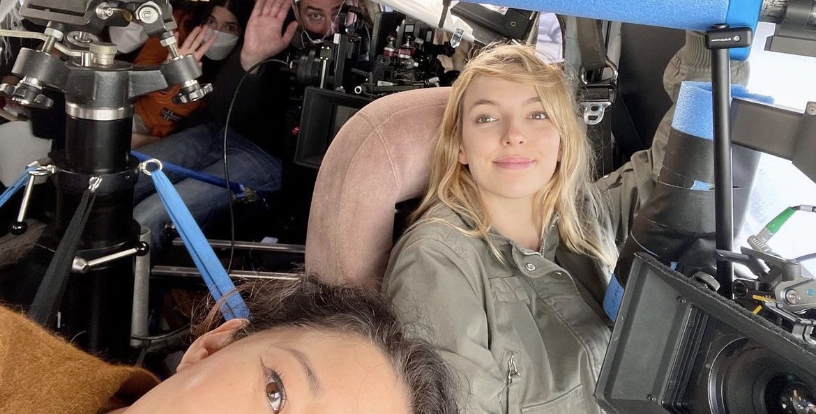 home2soph's tweet photo. Sandra Oh &amp; Jodie Comer throughout the seasons of Killing Eve 🥹 https://t.co/bfMnzq6whu