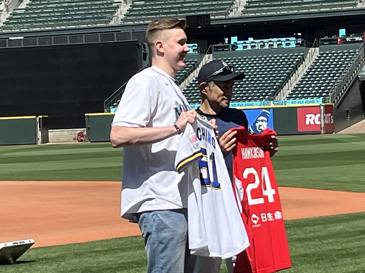Former WSU standout Josh Hawkinson, who is playing basketball professionally in Japan, got to meet Ichiro pregame and exchange some jerseys.