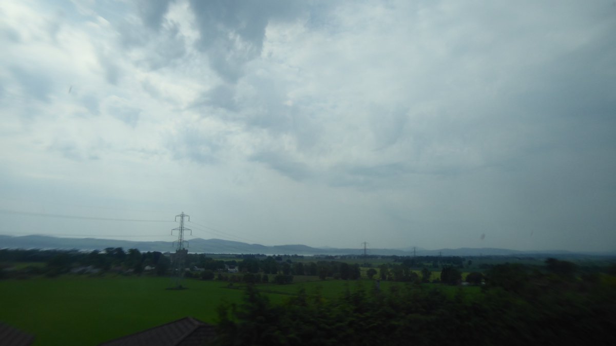 UnicornUnbound's tweet photo. Photos from a bus - the X7, Aberdeen to Perth. The River Tay was a mirror today - just a pity I was in full eejit mode and forgot to change the camera settings to capture all the reflections! North and south views of the Tay, taken from the bridges in Perth. #BusPhoto #BusPhotos https://t.co/KWtEbcH6ZK