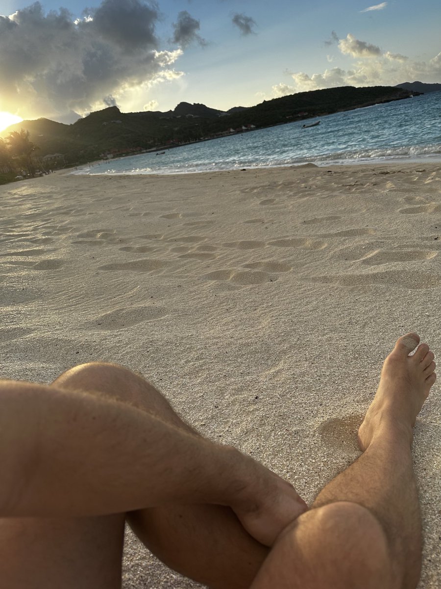 hellojerome 🌌🔭🏝️ tweet media