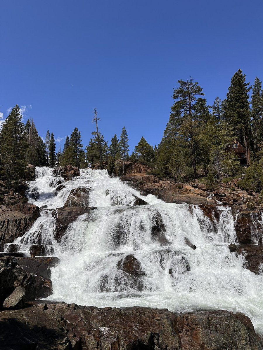 The water is gushin & rushin in South Lake Tahoe. I hope the Earth is thirsty! #LakeTahoe