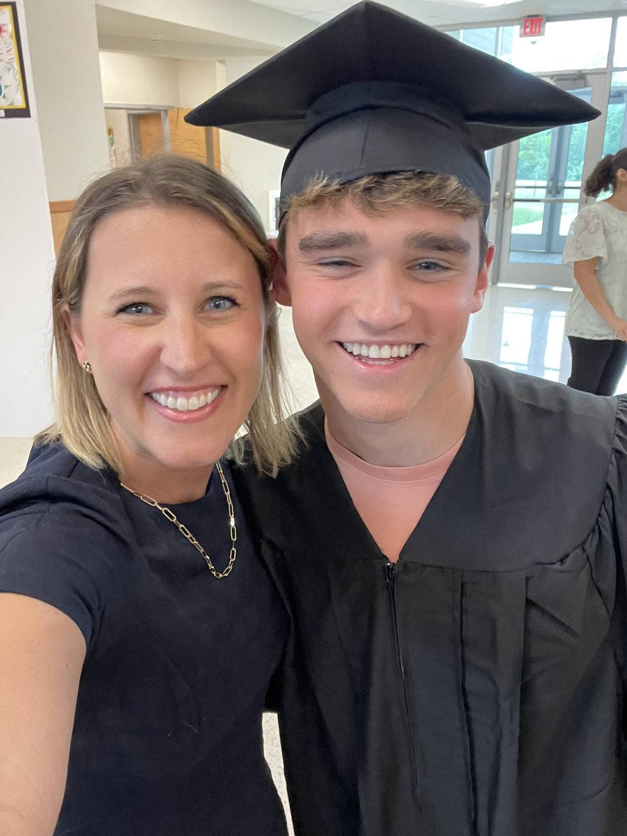 Mrs. Flack tweet media