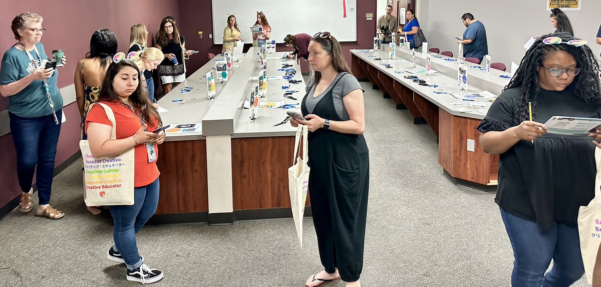 Fine Tune Your Tech today was a huge success! Thanks to @AdobeExpress @Tech4Learning @MyVRSpot @wakelet for donating some swag! These lucky teachers dove into these and other awesome tech tools at #TheWonderfulSummerofDDI 🐭 ✨ 💻