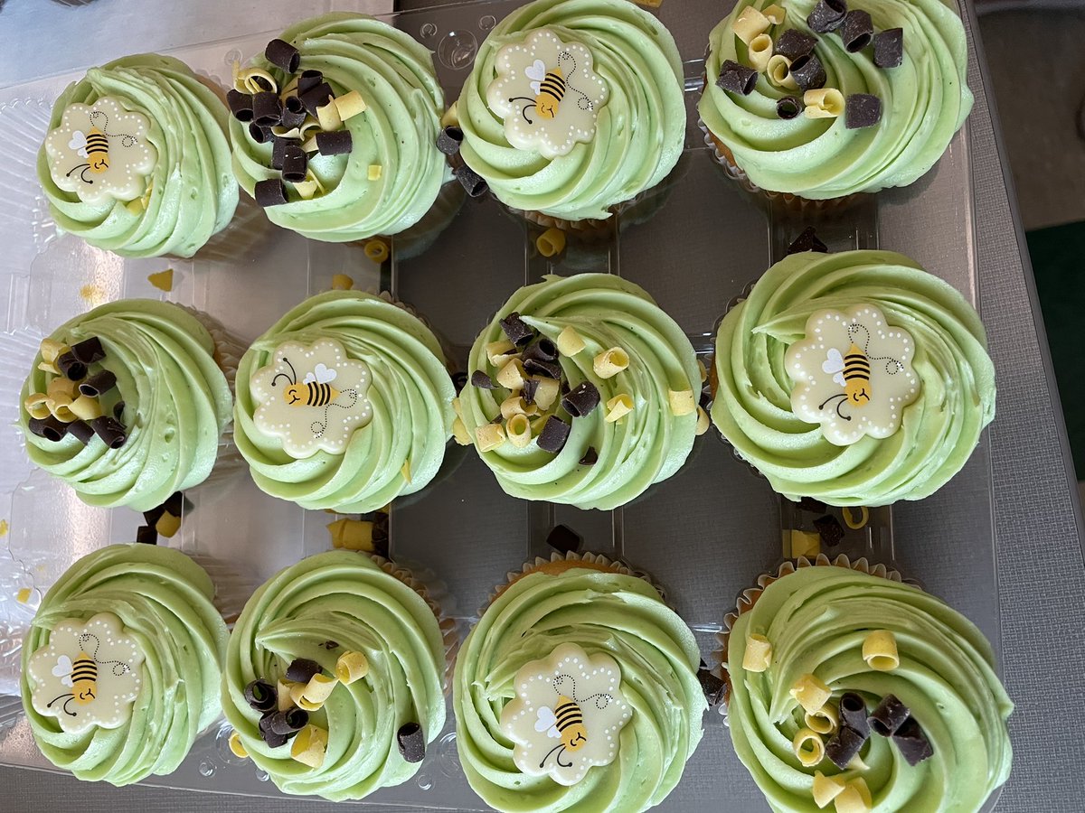 Mrs. Flack tweet media