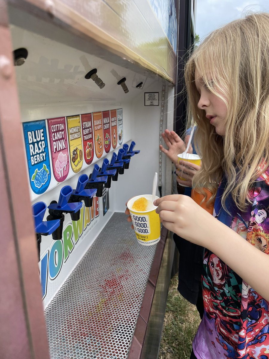 Mrs. Flack tweet media